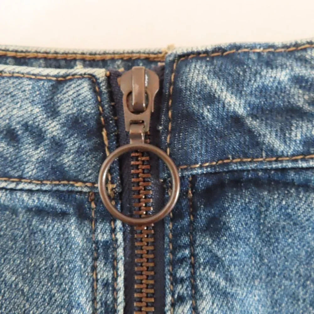 We the Free Zip it Up Denim Mini Skirt Distressed Frayed Raw Hem Blue Size 28 - Picture 5 of 12